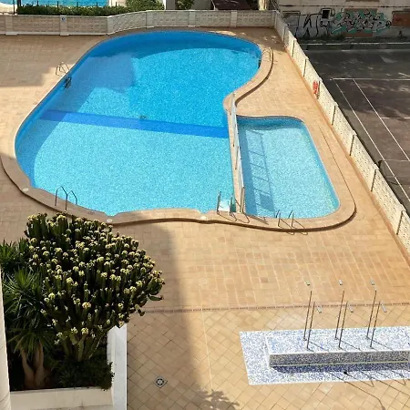 Bonito Piso Con Vistas Al Mar *
